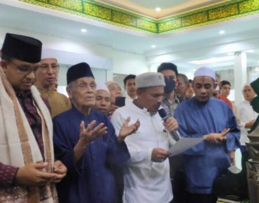 Habib Hasan Alhabsyi Dampingi Anies Baswedan Ziarah Makam Pendiri Alkhairaat