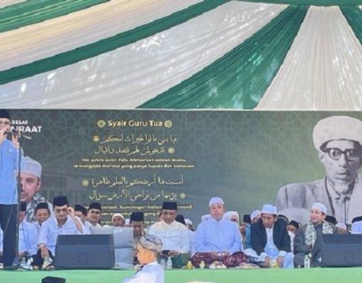 Longki Djanggola Hadiri Haul Guru TuaKe-57, Ribuan Jamaah Padati Kompleks Alkhairaat