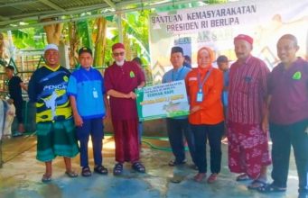 Presiden dan Kapolri Serahkan Hewan Kurban ke Majelis Asybaalul Khairaat Palu