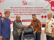 OJK Sulteng Serahkan 66 Aset kepada Yayasan Alkhairaat untuk Dukung Pendidikan dan Dakwah